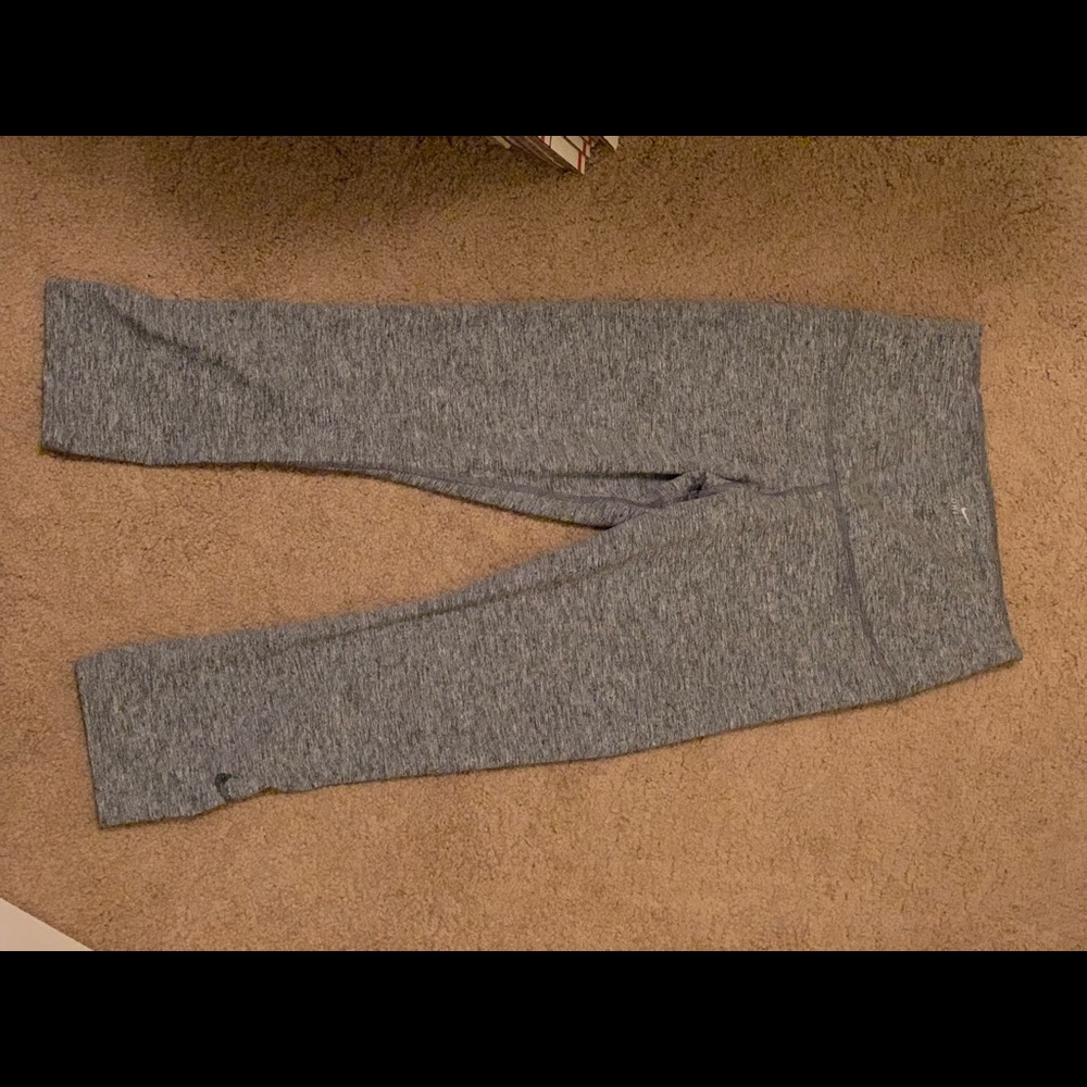 Grey Nike crop compression pants